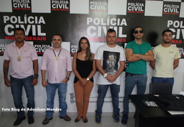 Equipe de policiais civis de Além Paraíba que trabalhou no caso 