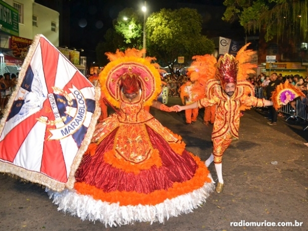 Nesta sexta-feira aconteceu a primeira noite de desfiles das agremia&ccedil;&otilde;es carnavalescas