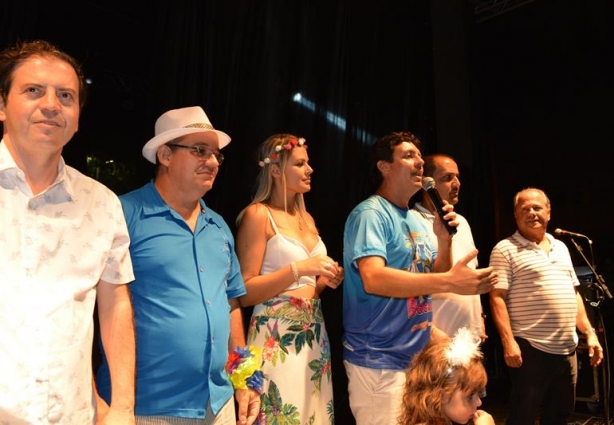 Prefeito Willian faz a abertura oficial do Carnaval 2017 na Praça Rui Barbosa, momentos antes do show da banda Salamandra