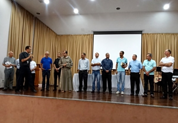 O encontro reuniu religiosos e autoridades municipais de 34 municípios da diocese de Leopoldina