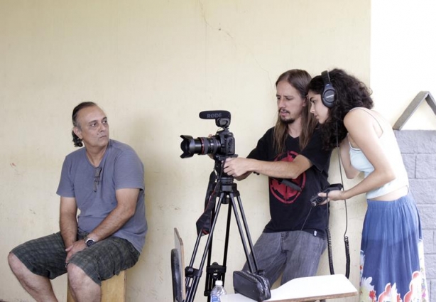 Equipe de produção do documentário "Cataguases Andergrald", que começou a ser rodado em fevereiro, na cidade