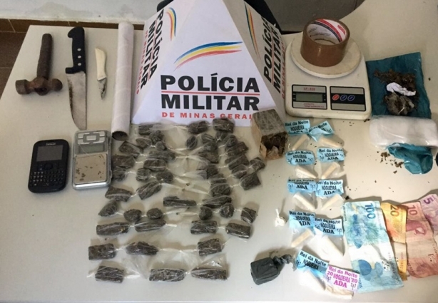 A Polícia Militar encontrou drogas, recuperou objetos roubados e efetuou prisões nesta terça-feira, em Recreio
