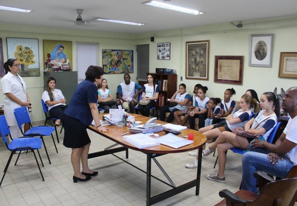 A equipe do Projeto Encantando conheceu de perto a realidade do Hospital de Cataguases