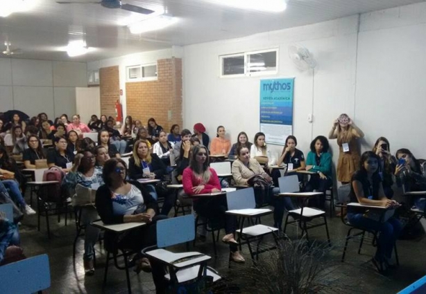 Os eventos têm como objetivo contribuir para a formação e qualificação dos estudantes e profissionais da região