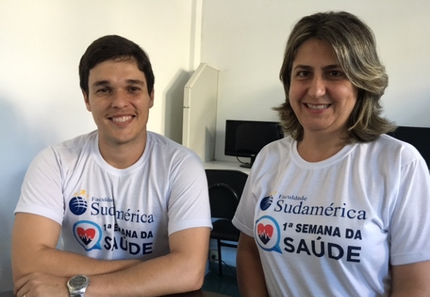 O professor Mauro Mazini Filho e a aluna de Fisioterapia, Agda Regina, que estão à frente do projeto que vai levar musculação para mulheres acima de 60 anos de idade
