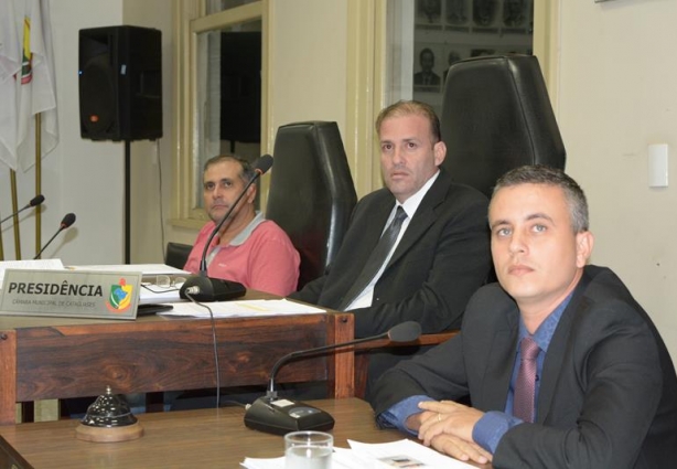 Os vereadores Marcos Costa e Ricardo Dias (de terno na foto), são os autores da Audiência Pública