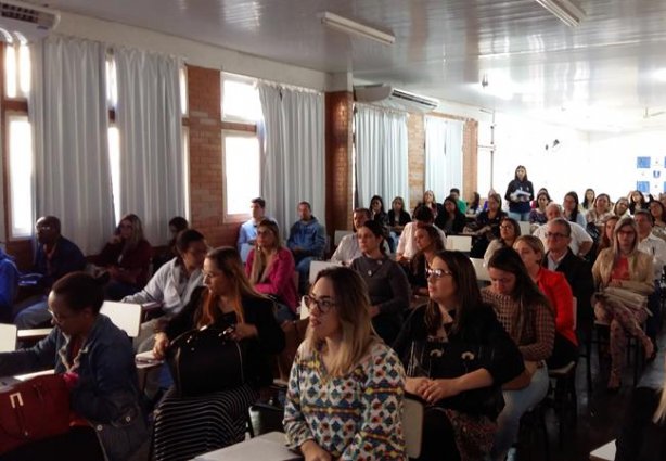 Os encontros para aperfeiçoamento aconteceram nos dias 14, 20 e 30 de junho, reunindo profissionais de Cataguases e região.