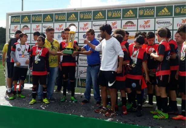 A Copa Zico é disputada desde 2008, com o objetivo de revelar novos talentos e integrar jovens aficionados pelo esporte