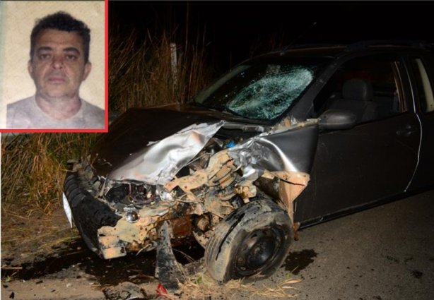 O carro ficou com a frente destruída mas seu condutor teve ferimentos leves. No detalhe, Nelson Saraiva, que faleceu enquanto era socorrido