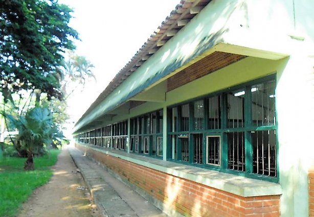 A escola está fazendo levantamento de demanda visando abrir seis cursos técnicos
