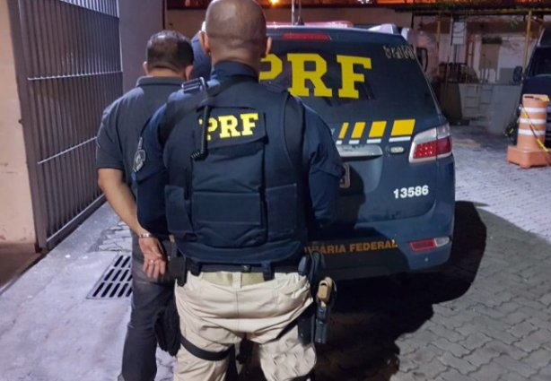 O homem, de 51 anos, foi preso durante uma operação da Polícia Rodoviária Federal na Zona Norte do Rio de Janeiro