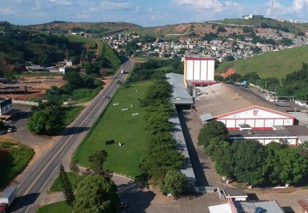 Vista aérea da Lac, às margens da BR-116 em Leopoldina, busca agora uma nova fase em sua história