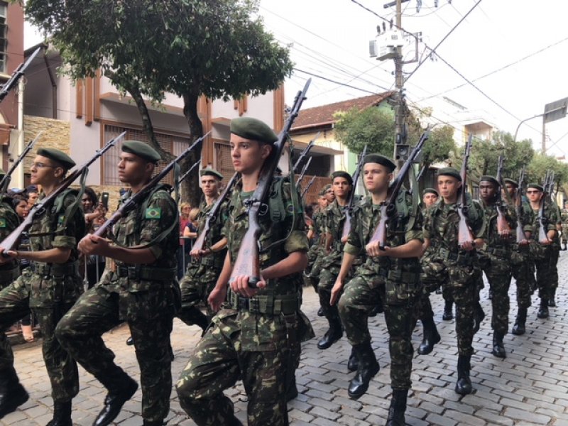 Exército Brasileiro - Chegou a hora de se alistar! Se você é do sexo  masculino e completa 18 anos em 2018 (independente do mês de aniversário),  você deve se alistar até 30