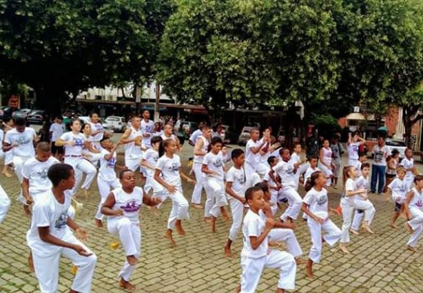 Projeto busca divulgar a Capoeira nas comunidades de Cataguases, revela seu idealizador, o Instrutor Chinês