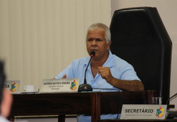 Antônio Beleza foi multado em R$ 2 mil por ter realizado obras na Câmara Municipal sem licitação