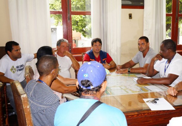 O prefeito Willian reuniu-se com secretários municipais, o responsável pela Copasa no município, entre outros auxiliares