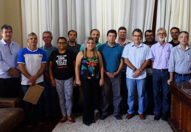 O encontro aconteceu na manhã desta segunda-feira, no Gabinete do prefeito Willian Lobo de Almeida