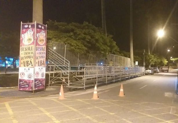 A organização do Carnaval está em ritmo acelerado em Ubá para o desfile de sábado à noite