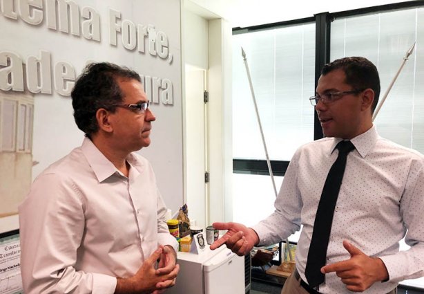 Fernando Pacheco saiu do encontro com o Subsecretário otimista a respeito de melhorias para os presídios da região 