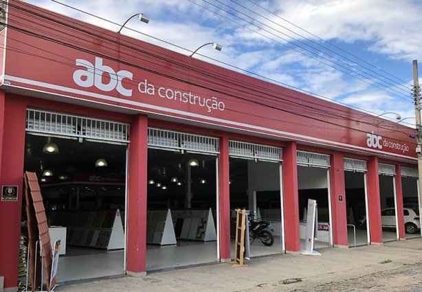 A loja ABC da Construção em Cataguases é ampla e oferece mais de 1.600 itens a sua clientela